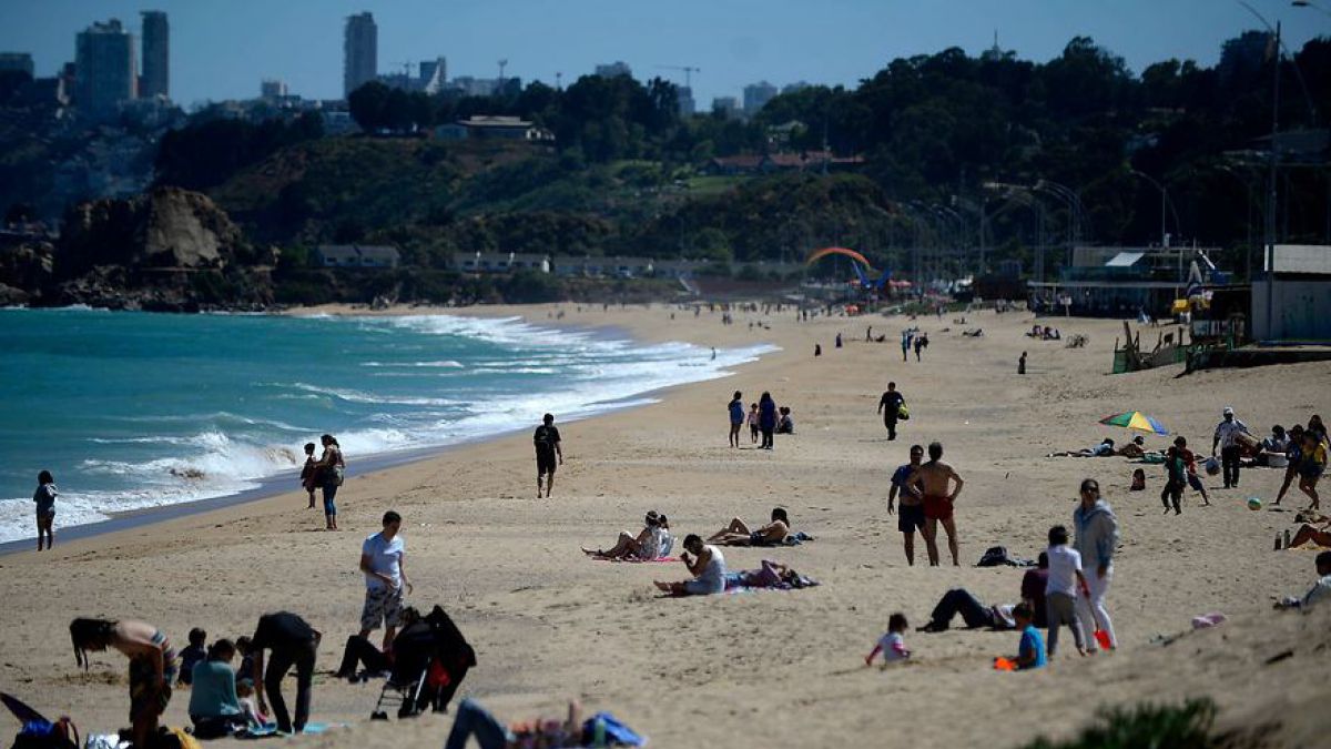 El 10% de los viajeros compran pasaje por el día a playas del litoral central y se ahorran alojamiento