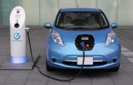 Ventas de vehículos eléctricos aumentan 60% a nivel mundial, pero la infraestructura de recarga no avanza al mismo ritmo