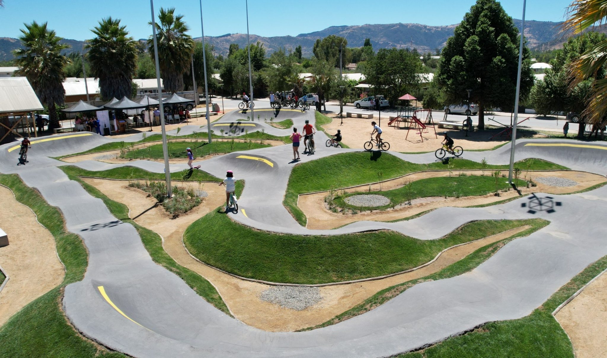 En Lolol se inauguró el primer pump track público de la región de O'Higgins